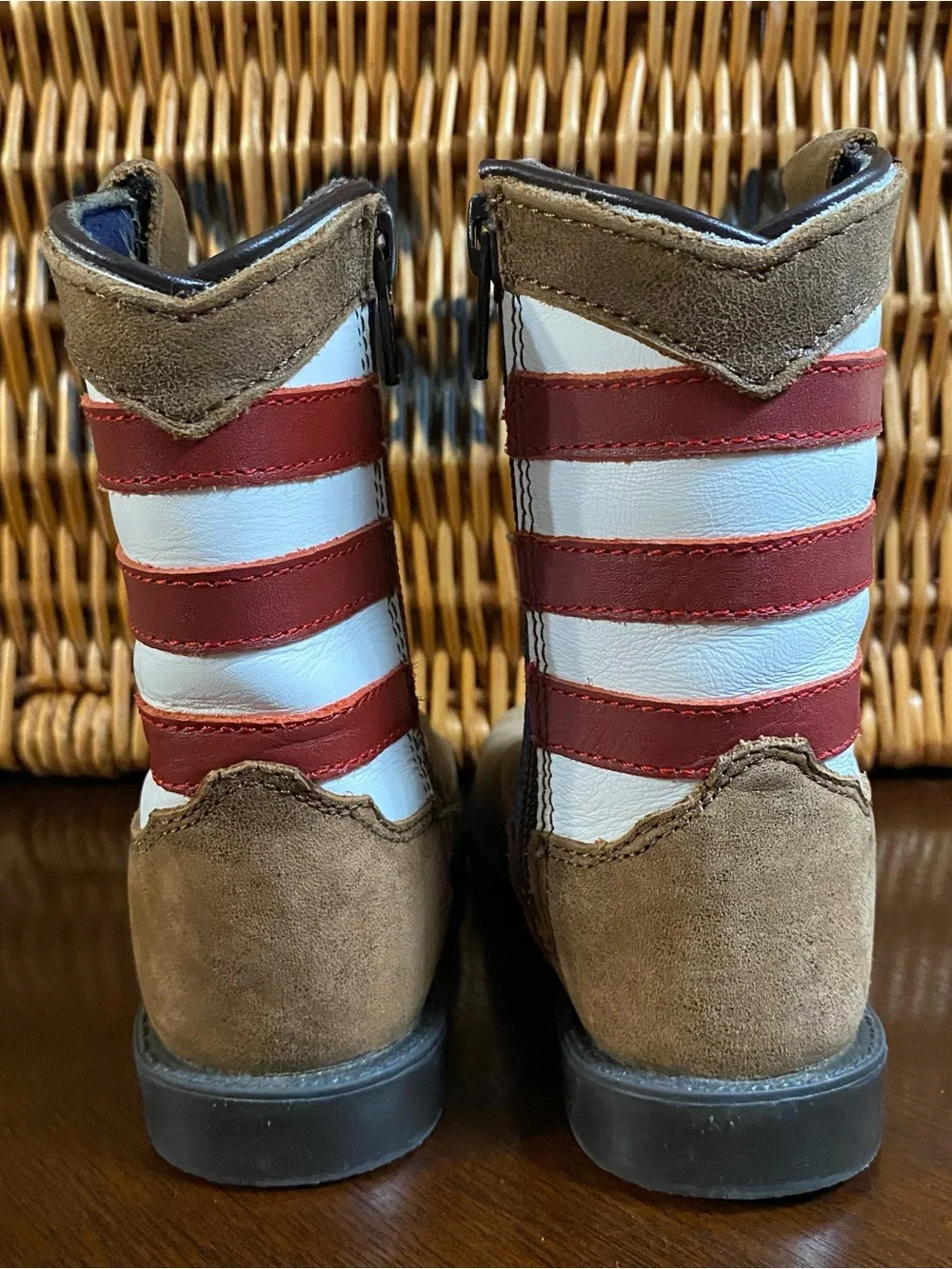 CODY JAMES TODDLER BOYS' USA FLAG WESTERN BOOTS - BROAD SQUARE TOE sz4 Medium